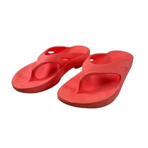 OOFOS OOriginal Recovery Flip Flops Coral Mens 6 Womens 8 EU 39 Sandals
